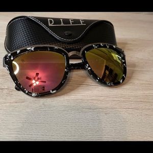 Diff Eyewear sunglasses